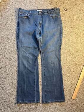 Levi's 515 Bootcut Women's Size 16 Medium Blue Jeans Medium Wash
